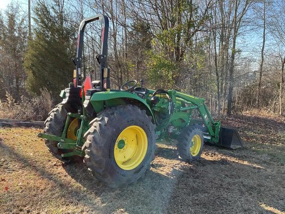 Image of John Deere 4052M equipment image 3