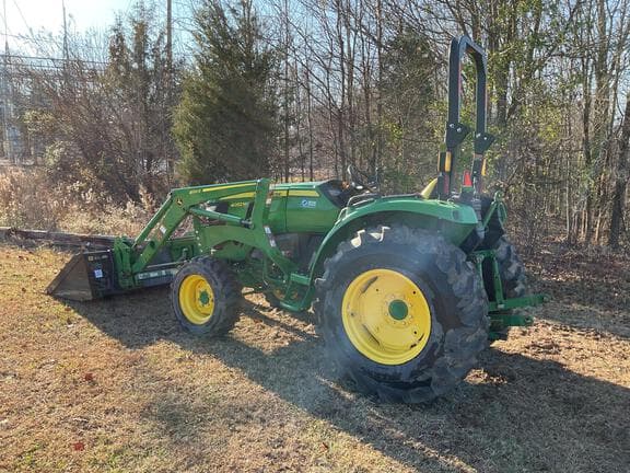 Image of John Deere 4052M equipment image 2