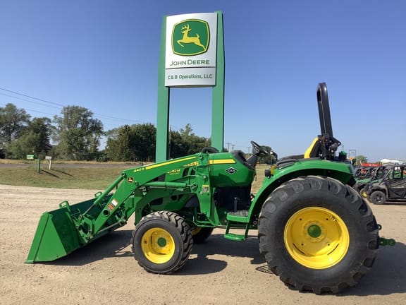 Main image John Deere 4052M