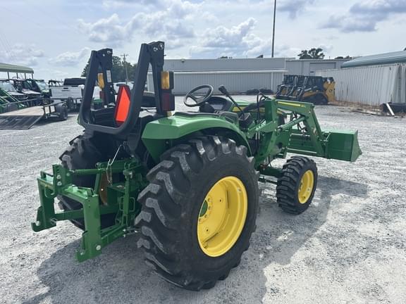Image of John Deere 4052M equipment image 3