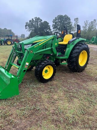 Main image John Deere 4052M