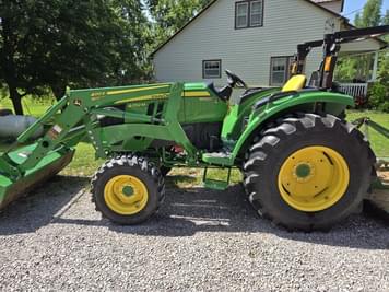 Main image John Deere 4052M
