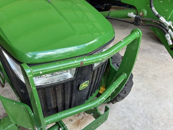 Image of John Deere 4052M equipment image 3