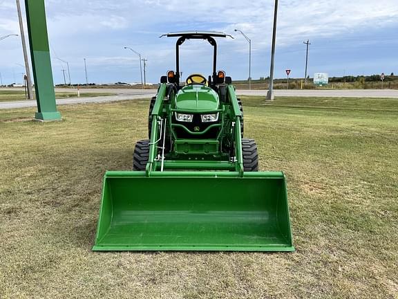 Image of John Deere 4052M equipment image 1