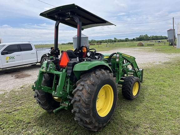 Image of John Deere 4052M equipment image 4