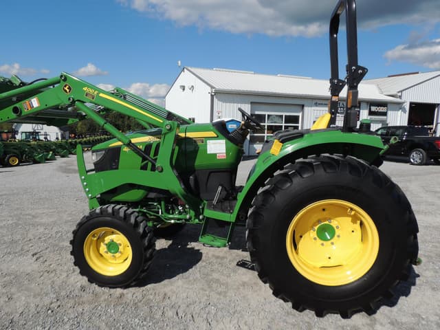 Image of John Deere 4052M equipment image 1
