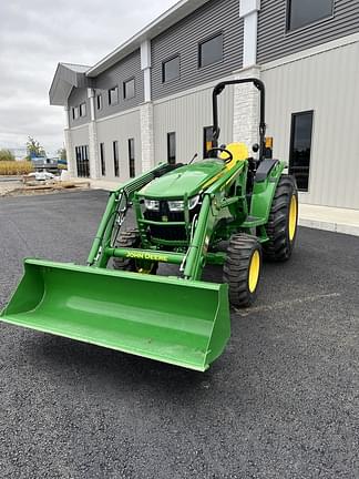 Image of John Deere 4052M equipment image 2