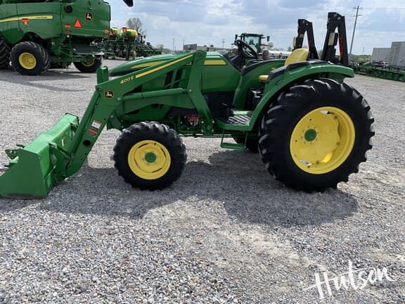Image of John Deere 4052M equipment image 3