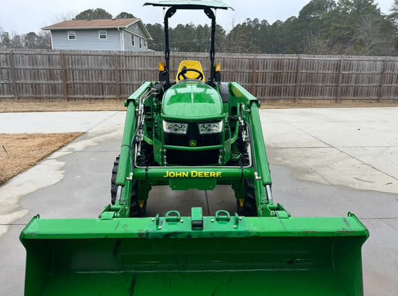 Image of John Deere 4052M equipment image 1