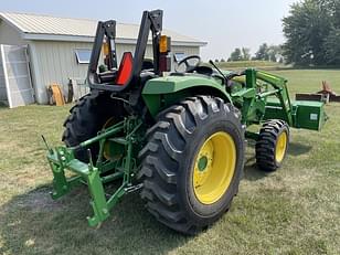 Main image John Deere 4052M 3