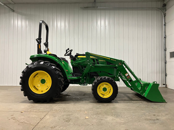 2022 John Deere 4052M Equipment Image0