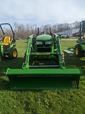 Main image John Deere 4052M 4