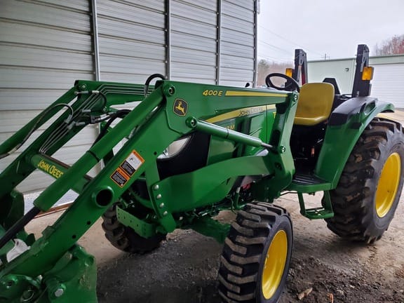 2022 John Deere 4052M Equipment Image0