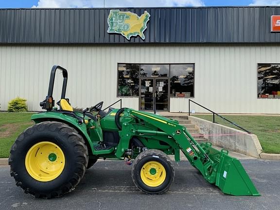 Image of John Deere 4052M equipment image 1