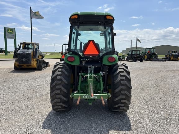 Image of John Deere 4052R equipment image 3