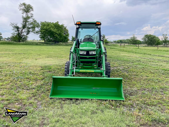 Image of John Deere 4052R equipment image 1