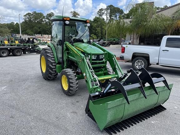 Image of John Deere 4052R equipment image 4