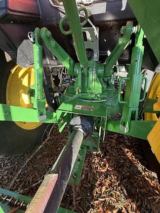 Image of John Deere 4052R equipment image 1