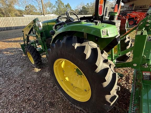 Image of John Deere 4052R equipment image 2