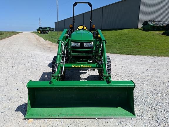 Image of John Deere 4052R equipment image 1