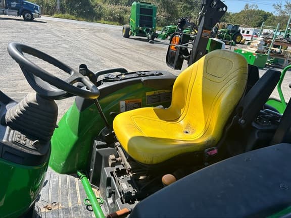 Image of John Deere 4052R equipment image 4