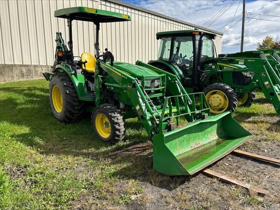 Image of John Deere 4052R equipment image 1