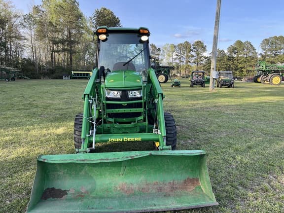 Image of John Deere 4052R equipment image 2