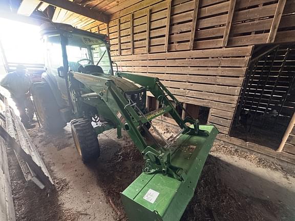 Image of John Deere 4052R equipment image 1