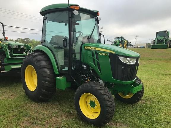 Image of John Deere 4052R equipment image 1