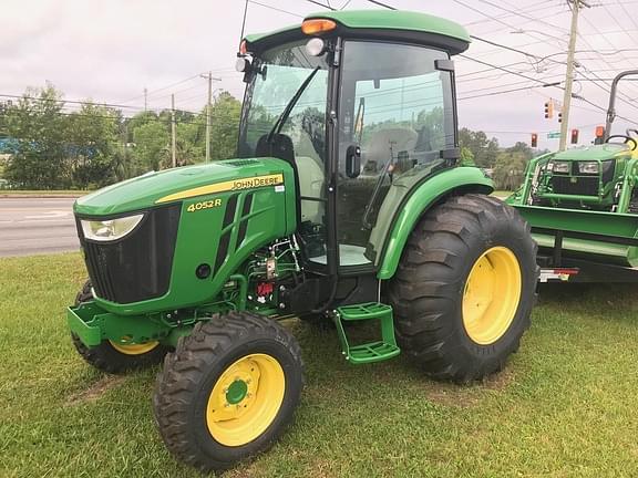 Image of John Deere 4052R equipment image 1