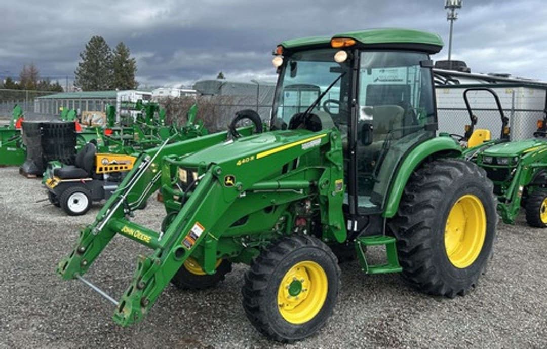 Image of John Deere 4052R Image 0