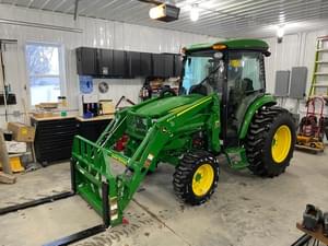 2022 John Deere 4052R Image