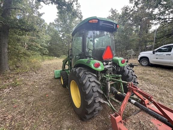 Image of John Deere 4052R equipment image 3