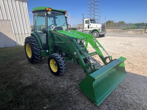 Image of John Deere 4052R equipment image 3