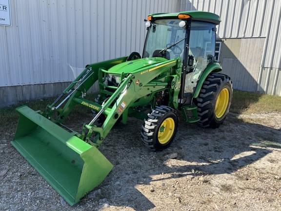 Image of John Deere 4052R equipment image 1