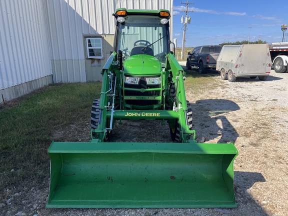 Image of John Deere 4052R equipment image 2