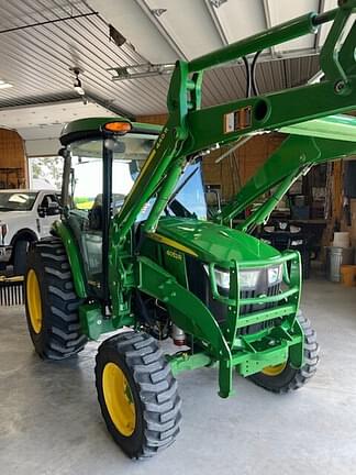 Image of John Deere 4052R Primary image