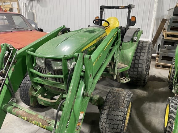 2022 John Deere 4052R Equipment Image0