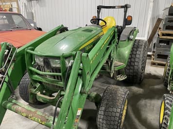 Main image John Deere 4052R