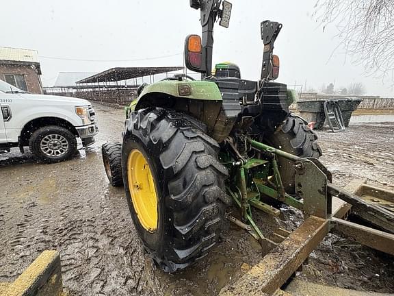 Image of John Deere 4052R equipment image 2