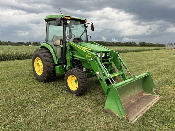 2022 John Deere 4052R Equipment Image0