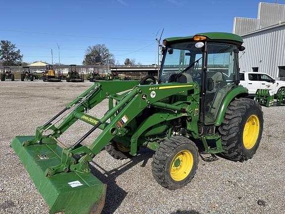 Image of John Deere 4052R equipment image 2