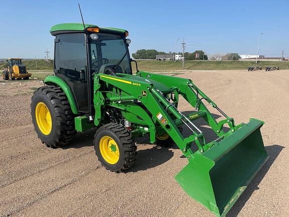 Image of John Deere 4052R equipment image 2