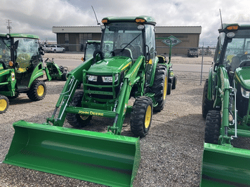 Main image John Deere 4052R