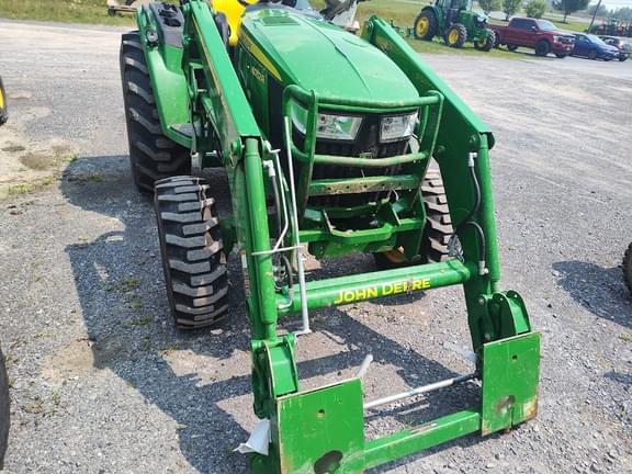 Image of John Deere 4052R equipment image 1