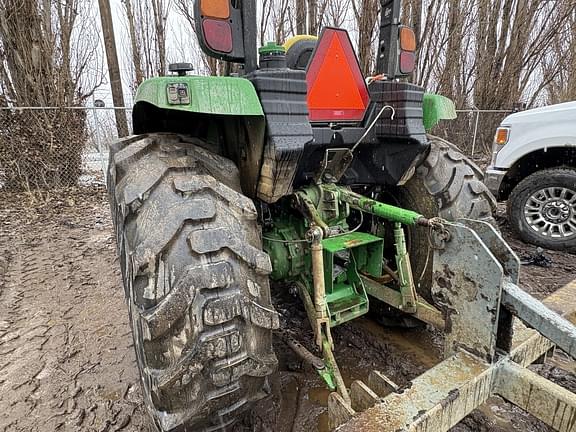 Image of John Deere 4052R equipment image 3