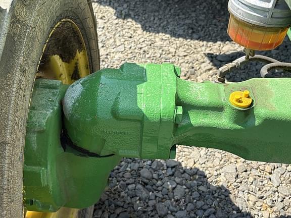 Image of John Deere 4052R equipment image 4
