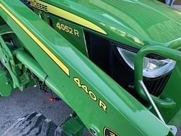 Image of John Deere 4052R equipment image 4