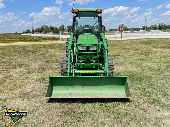 Image of John Deere 4052R equipment image 3