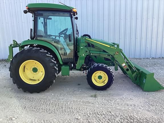 Image of John Deere 4052R equipment image 3